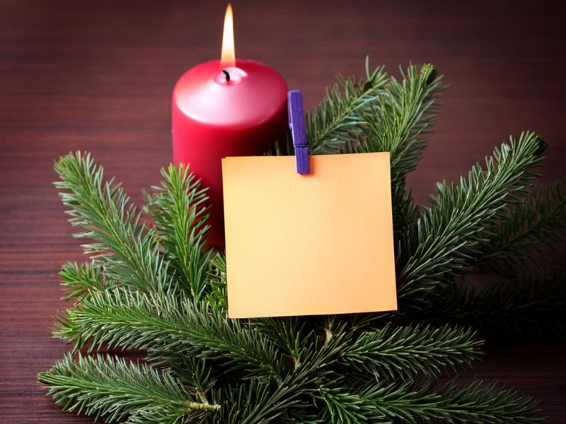 Adventszweig mit Kerze und Post-It_800x600.jpg